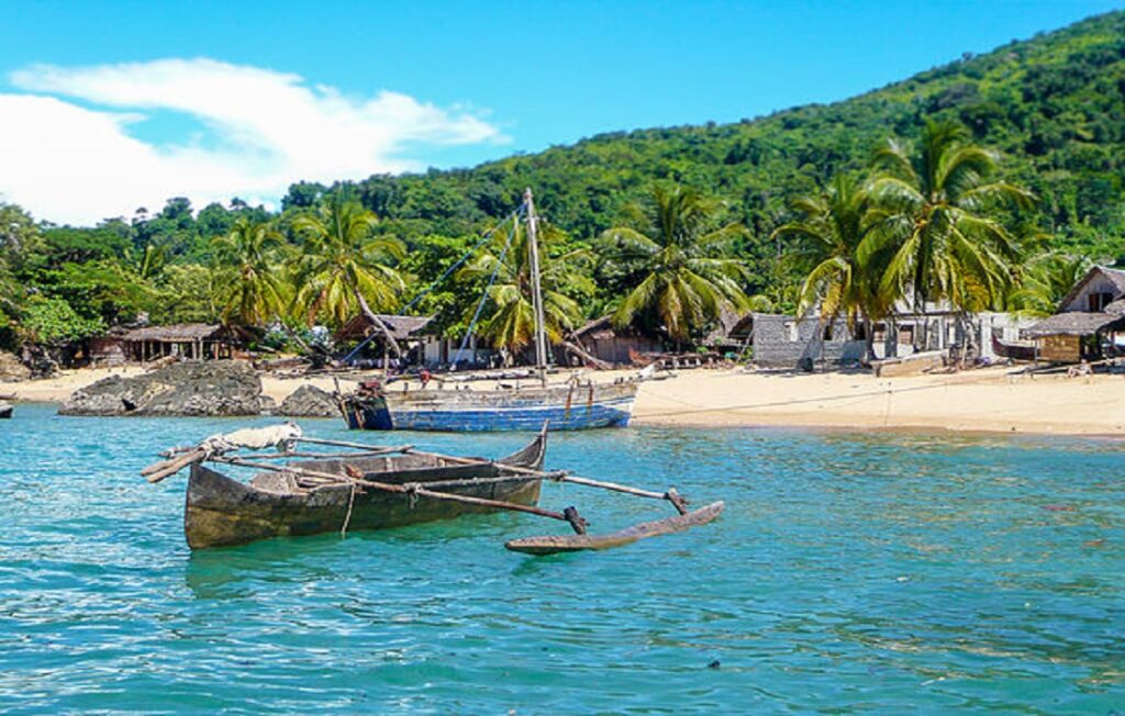 gaeltoursmadagascar-image-komba14-1